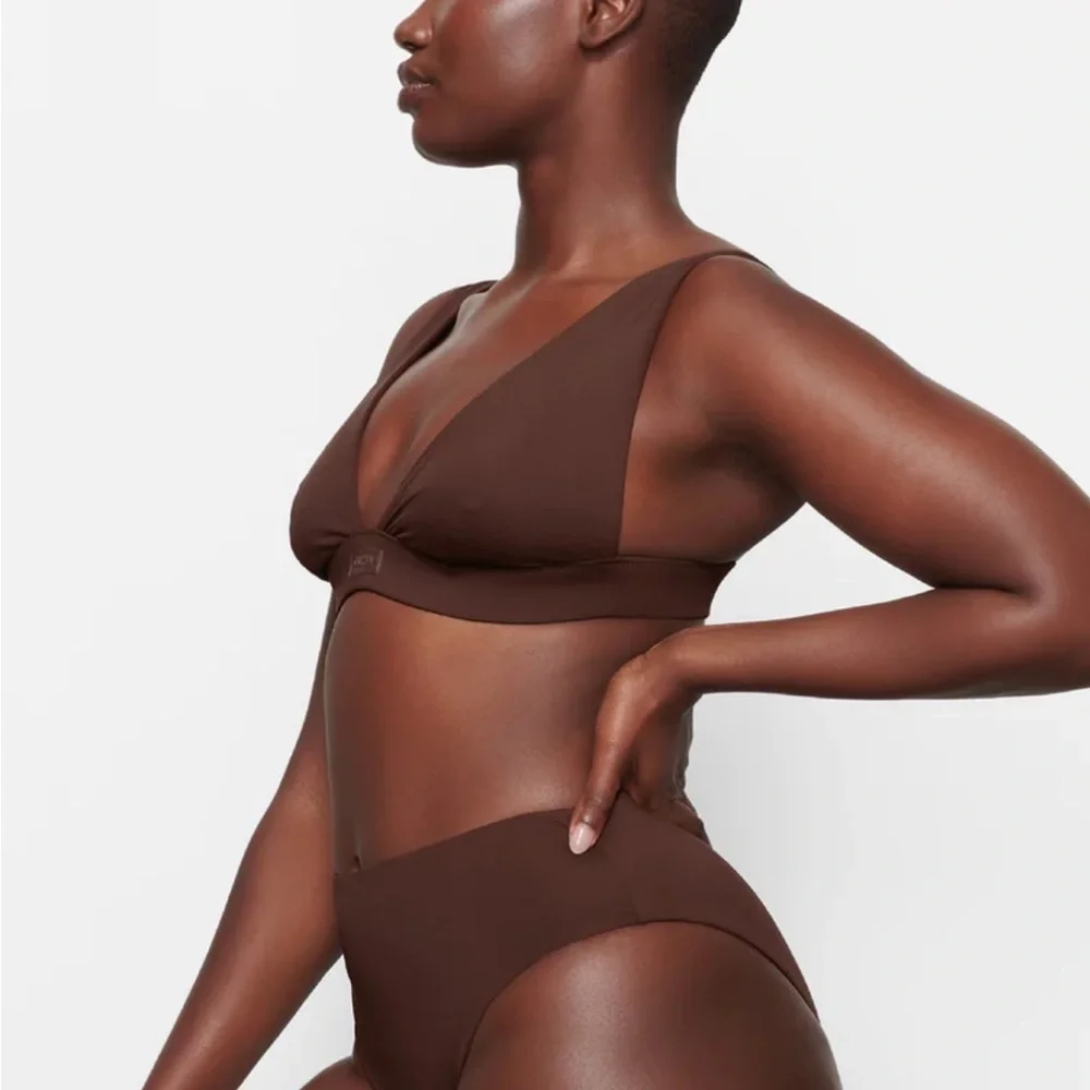 🤎SKIMS SWIM PLUNGE BIKINI TOP COCOA S M 4X
